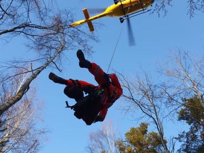 VÝCVIK POSÁDEK LZS JČK PRO ZÁSAHY V NEPŘÍSTUPNÉM TERÉNU